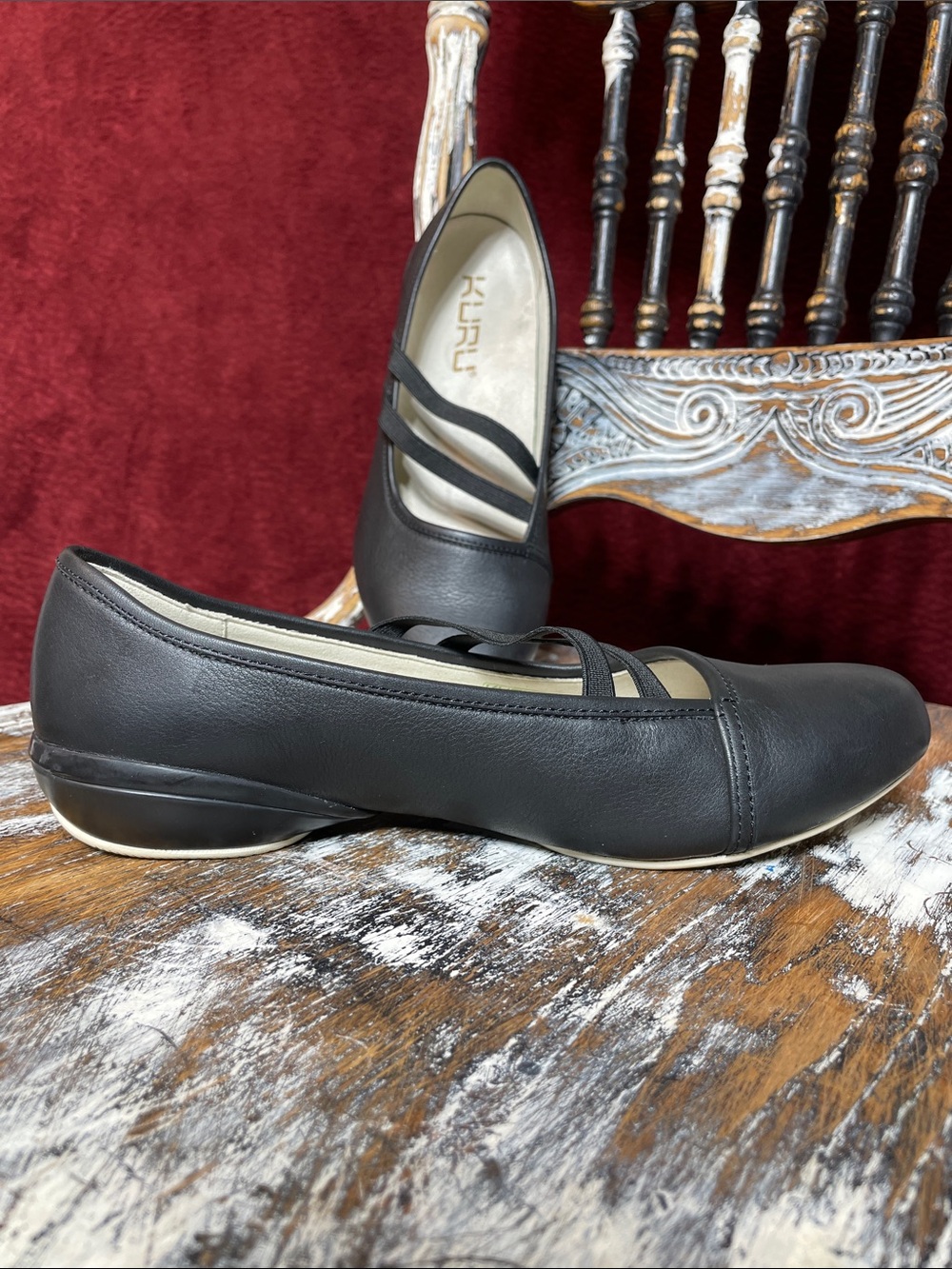 ❤️ KURU Quality Black Mary Jane Flats, Elastic Cross Straps, Comfortable Insoles - Picture 7 of 11